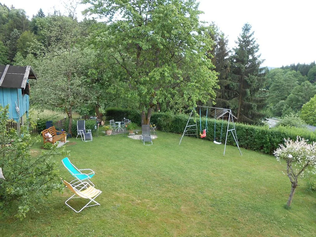 Ferienwohnung Gross غرافناو