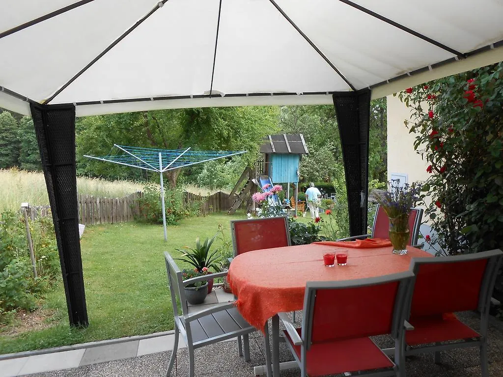 Ferienwohnung Gross غرافناو