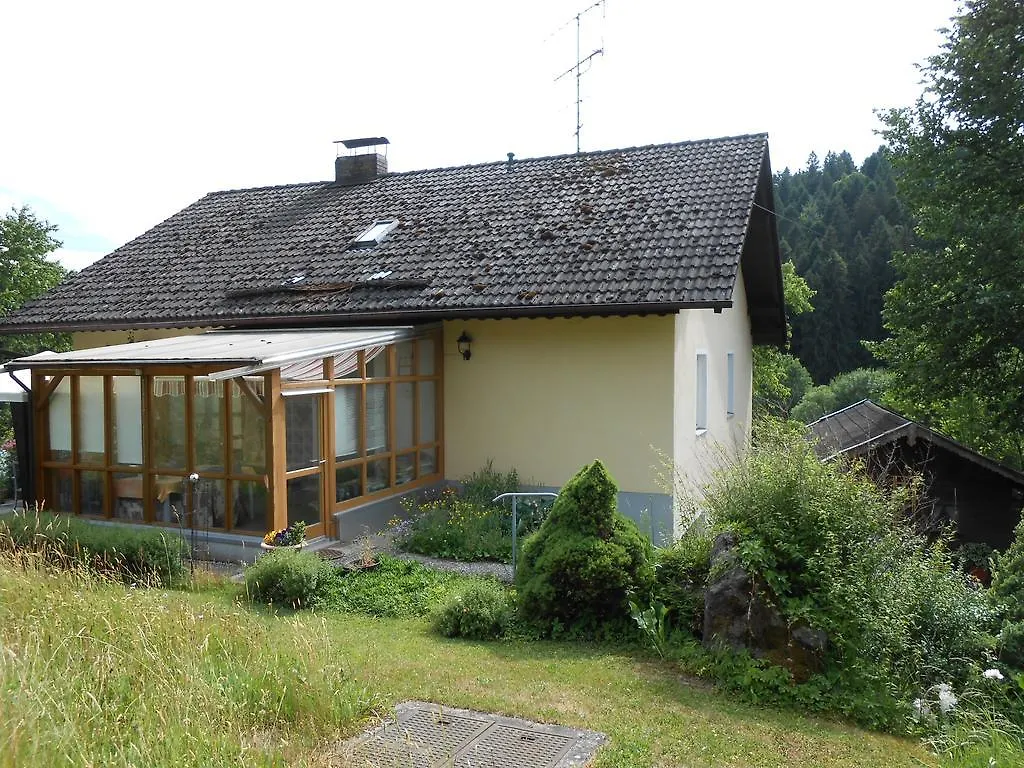 Ferienwohnung Gross غرافناو