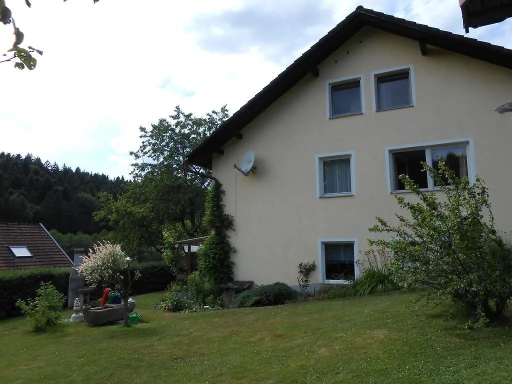 شقة Ferienwohnung Gross غرافناو