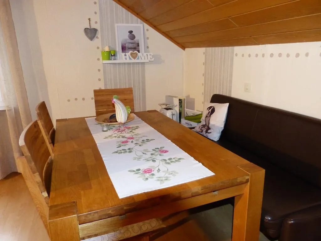 Ferienwohnung Gross غرافناو 0*,