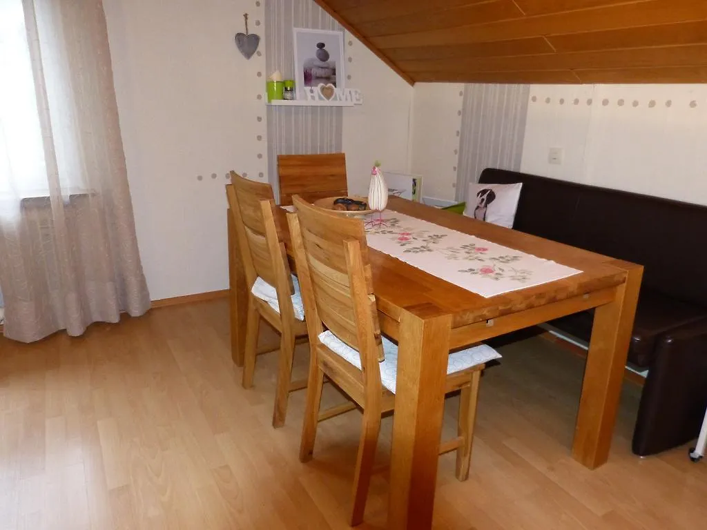 Ferienwohnung Gross غرافناو